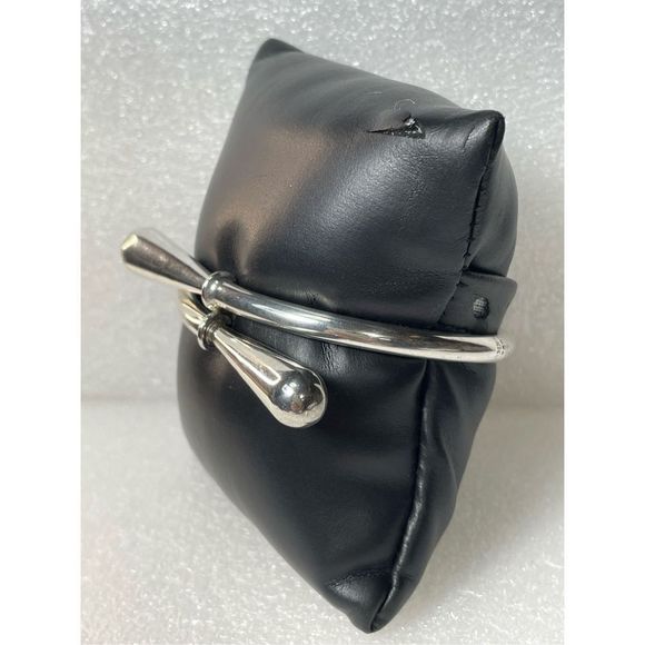 SOLD! Vintage Mexico 925 Sterling Silver Bypass Design Bangle Bracelet 6.75” - Picture 2 of 10